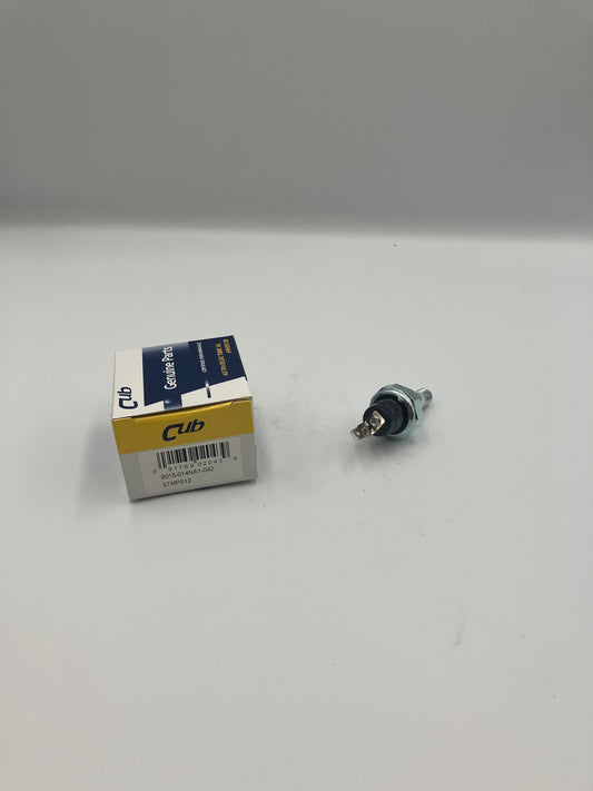 Oljetrycks givare 1/8" NPT - 10 mm gäng  Sluter vid 3-9 Psi (PS12)